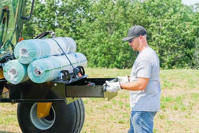 Vermeer ZR-4S Self-propelled Baler