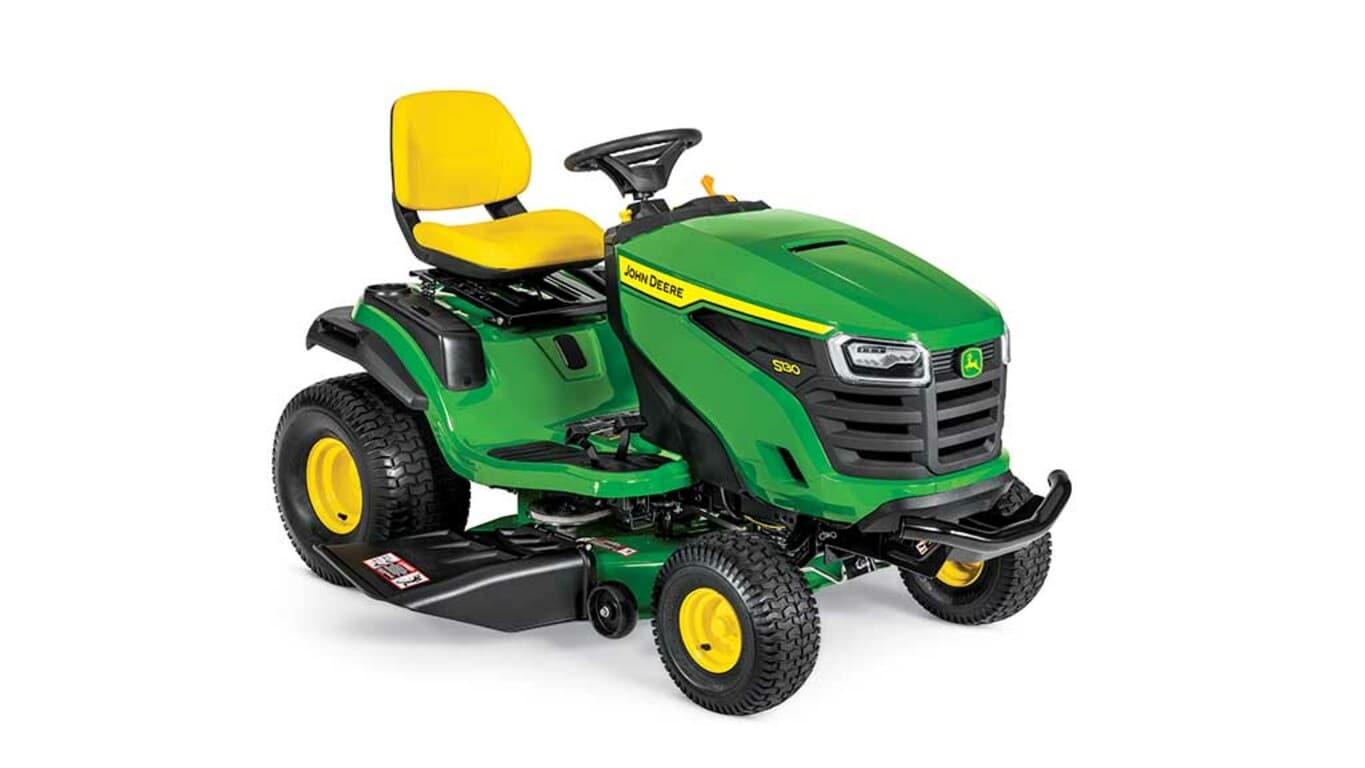 John Deere S130 Lawn Tractor