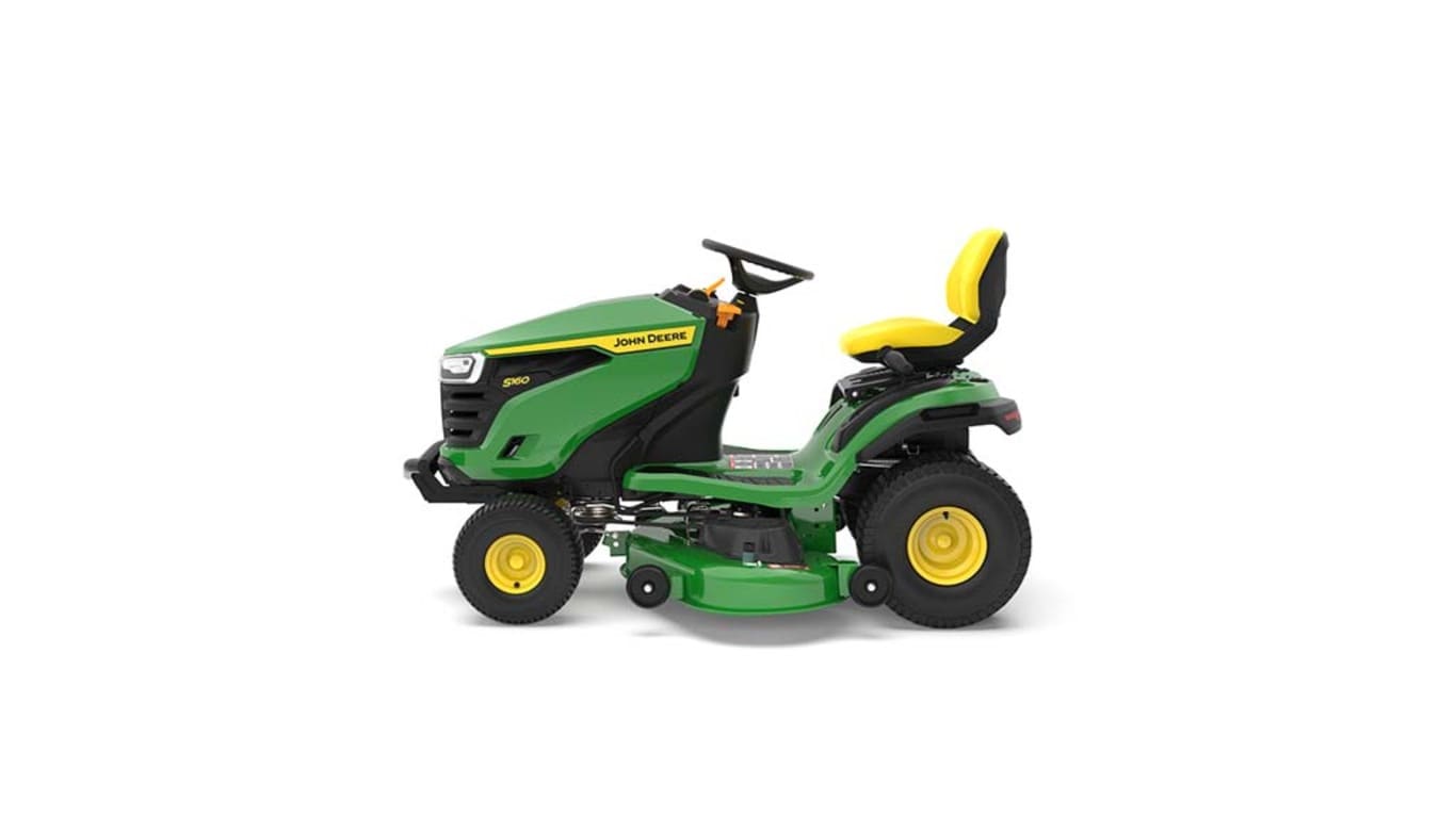 John Deere S160 Lawn Tractor