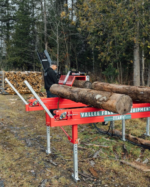 Vallee Forestry Equipment PM2 / Red Titan