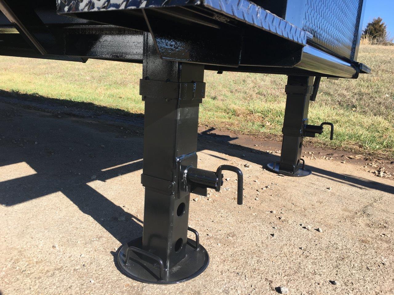 Gatormade Trailers 30-40K Triple Axle