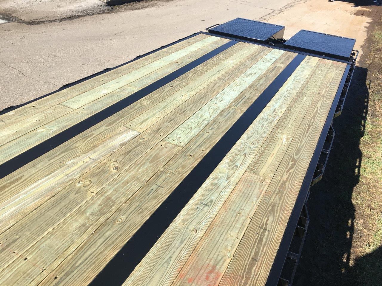 Gatormade Trailers 30-40K Triple Axle