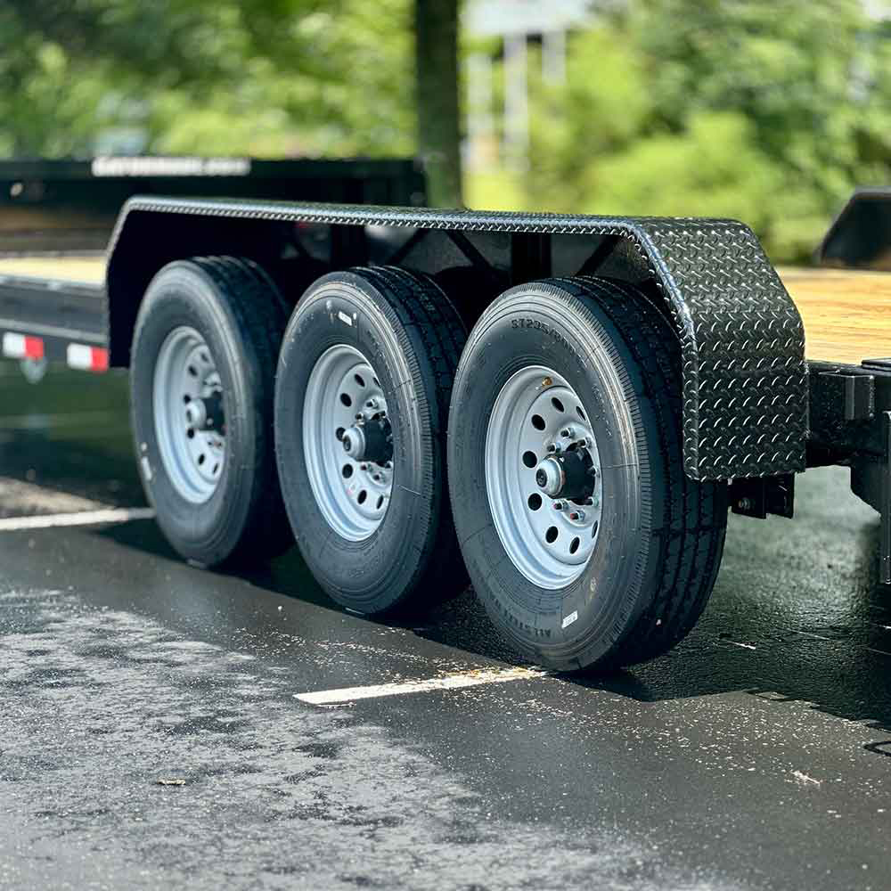 Gatormade Trailers Aardvark 21K Triple Axle Hydratail