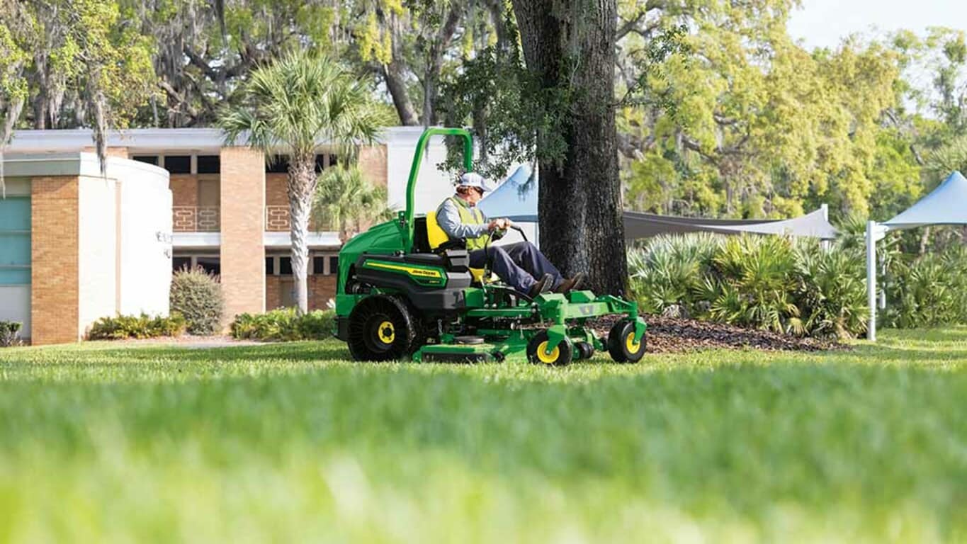John Deere Z997M Diesel ZTrak™ Zero-Turn Mower