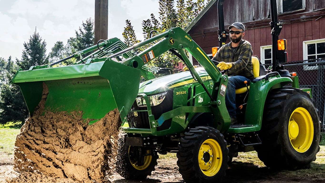 John Deere 3032E Compact Utility Tractor
