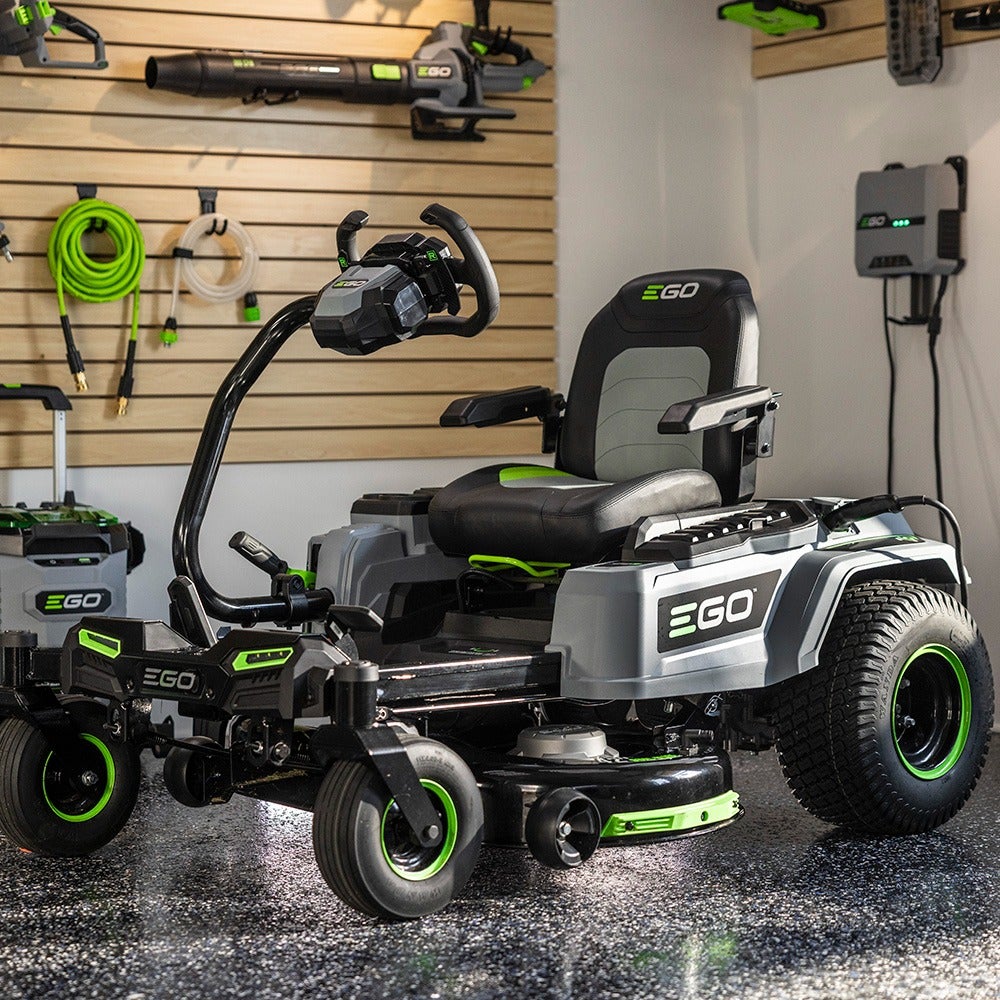 EGO POWER+ 42" Z6 Zero Turn Mower with e-STEER™ Technology (Two 10.0Ah and Four 6.0Ah Batteries)
