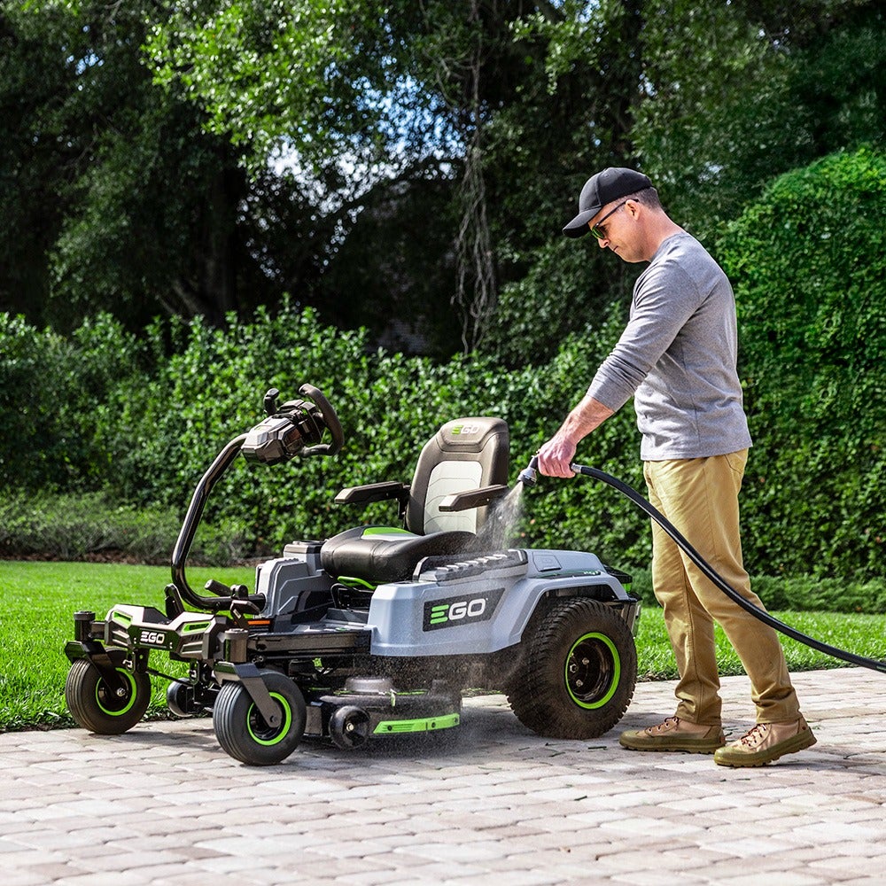 EGO POWER+ 42" Z6 Zero Turn Mower with e-STEER™ Technology (Two 10.0Ah and Four 6.0Ah Batteries)
