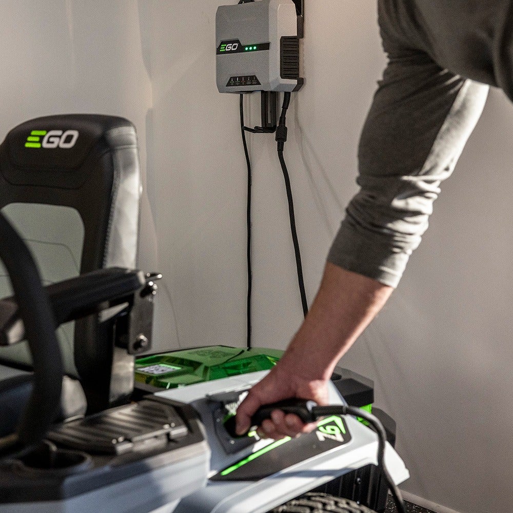 EGO POWER+ 52" Z6 Zero Turn Riding Mower (Six 10.0Ah Batteries)