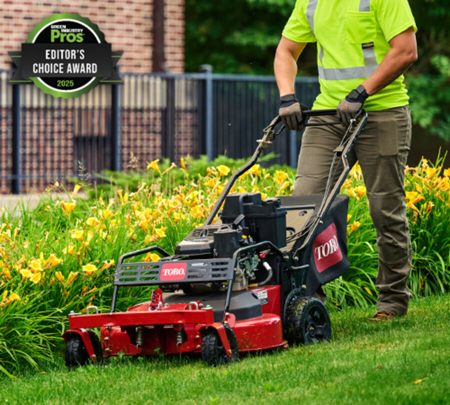 Toro 30 in. (76 cm) TurfMaster® HDX with Casters (22236)