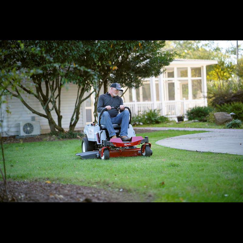 Quest E-Series 22 HP* Exmark w/50" Series 2 Fabricated Deck